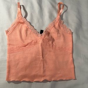 super cute lacy tank, h&m, comfy and stretchy, adjustable straps